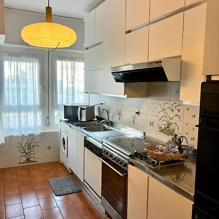 Aria Di Mare Su Viale Ceccarini Apartment
