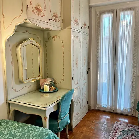 شقة Aria Di Mare Su Viale Ceccarini ريتشيوني