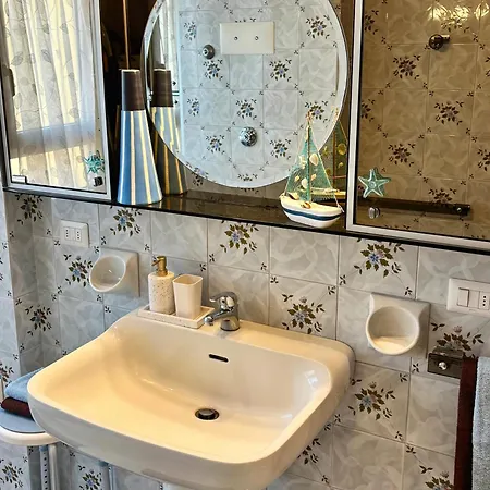 Apartment Aria Di Mare Su Viale Ceccarini