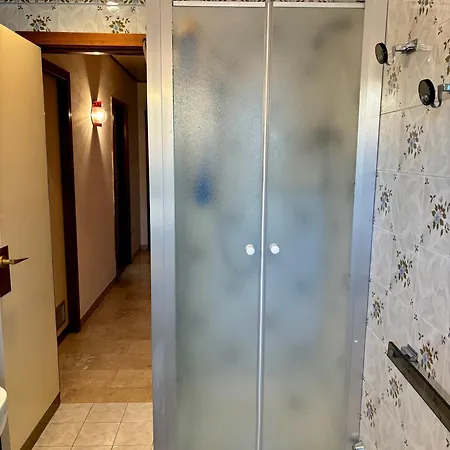 Aria Di Mare Su Viale Ceccarini *